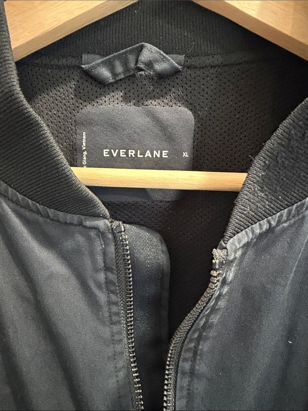 Everlane Slate Gray Men's Bomber Jacket - Picture 2 of 3